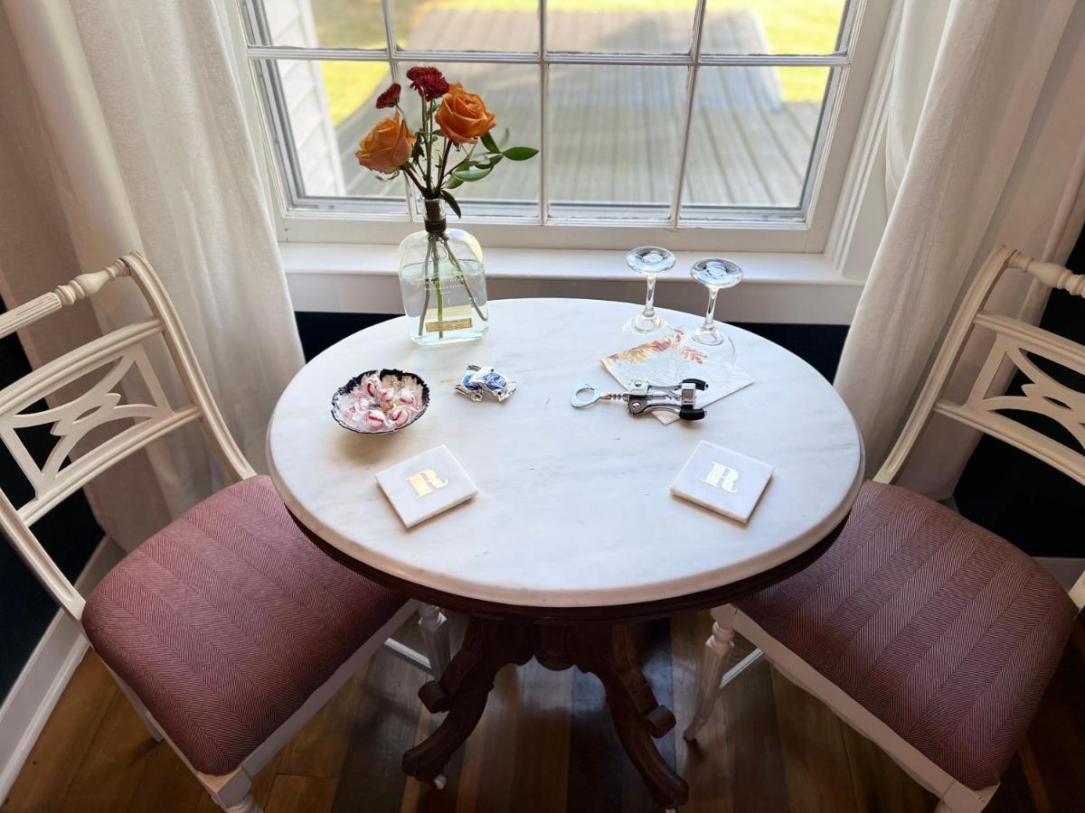 Rose Hill Inn Versailles Dış mekan fotoğraf